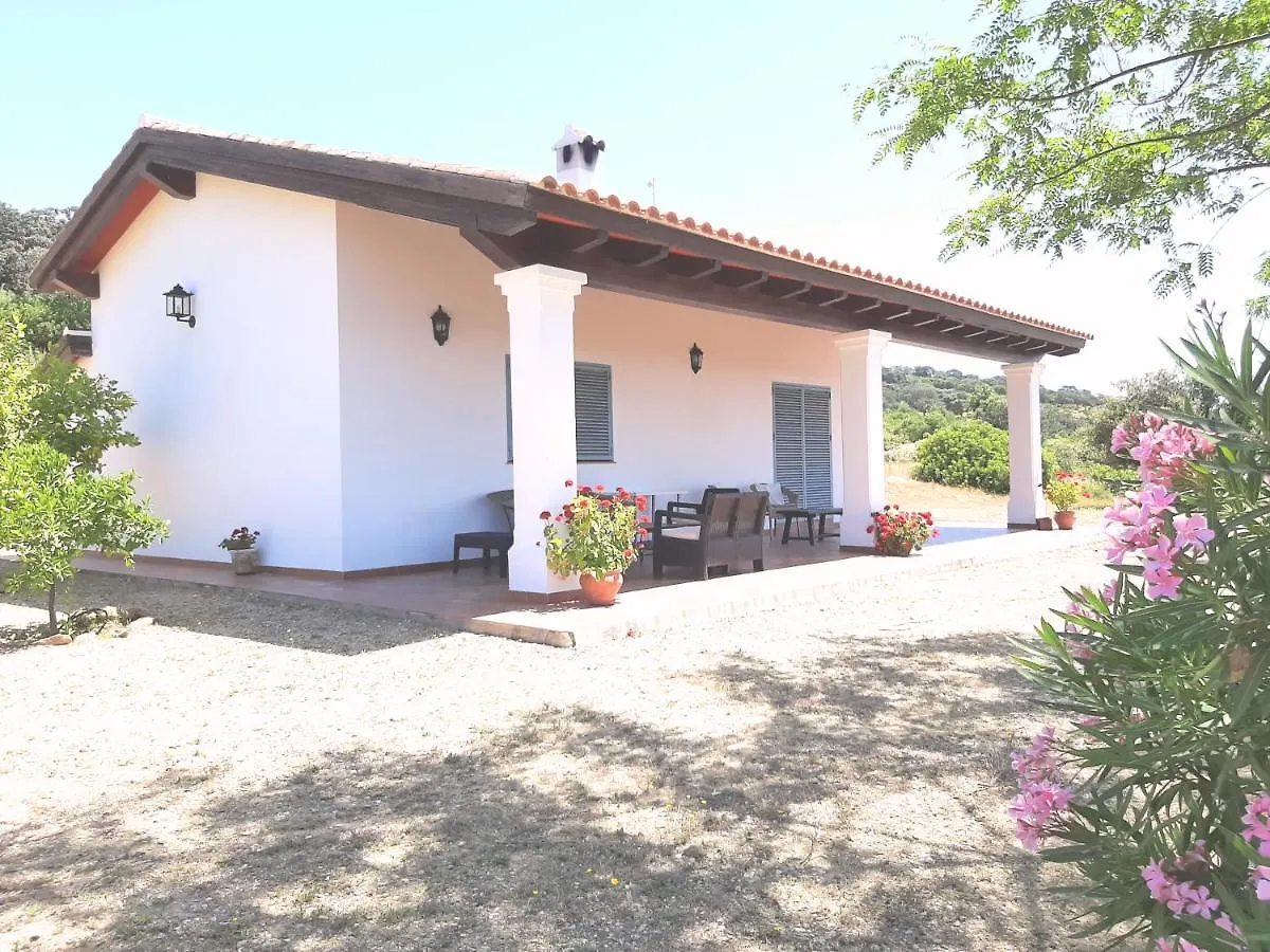 Casa Rural La Aulaga El Castillo de las Guardas España